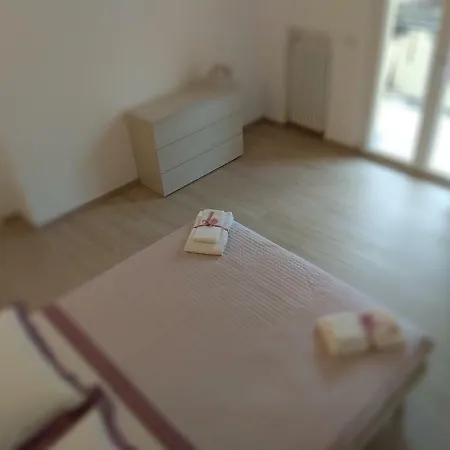 Frale House דירה ארצו