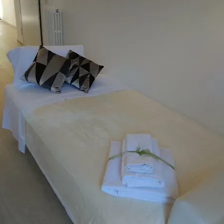 דירה Frale House ארצו